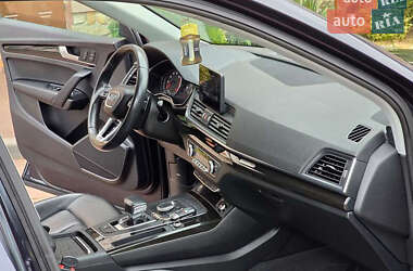 Внедорожник / Кроссовер Audi Q5 2019 в 