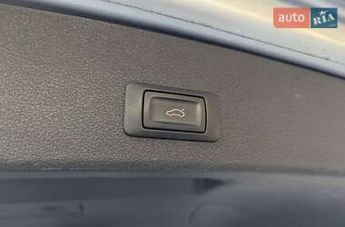 Позашляховик / Кросовер Audi Q5 2014 в 