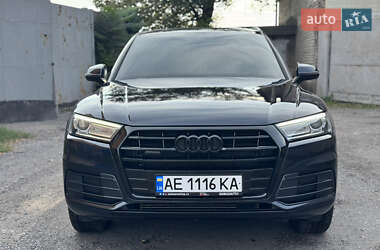 Внедорожник / Кроссовер Audi Q5 2018 в 