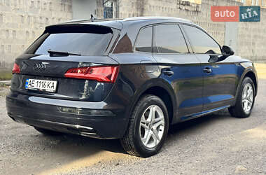 Внедорожник / Кроссовер Audi Q5 2018 в 