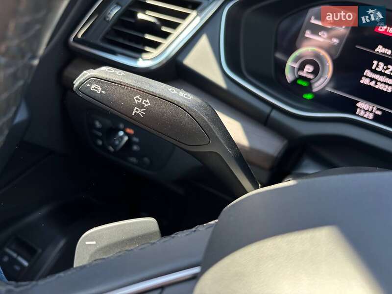 Внедорожник / Кроссовер Audi Q5 2020 в Киеве