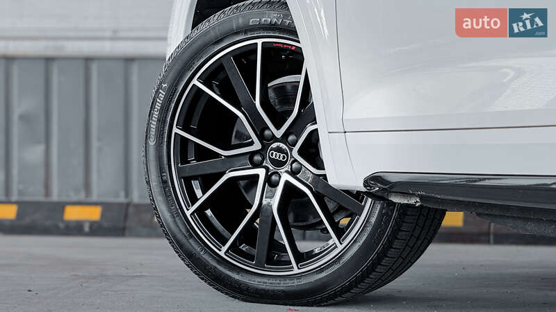 Позашляховик / Кросовер Audi Q5 2023 в Рівному