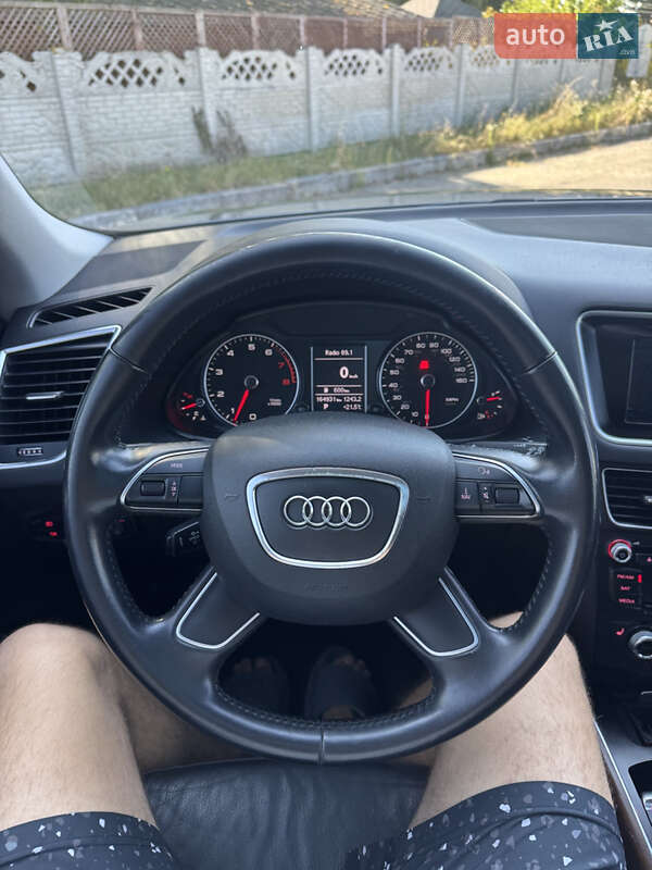 Внедорожник / Кроссовер Audi Q5 2015 в Новоселице