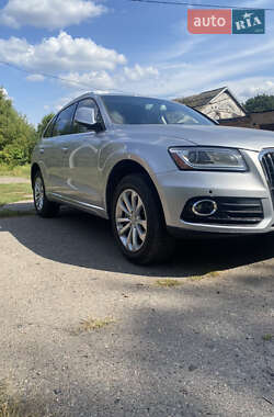 Внедорожник / Кроссовер Audi Q5 2015 в 
