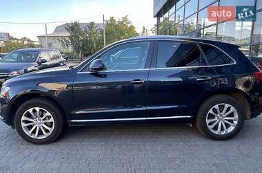 Позашляховик / Кросовер Audi Q5 2015 в 