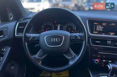 Позашляховик / Кросовер Audi Q5 2015 в 