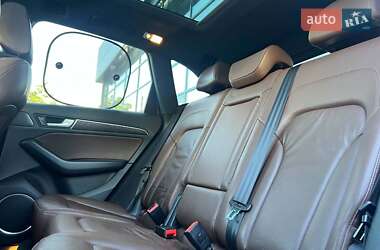 Позашляховик / Кросовер Audi Q5 2015 в 