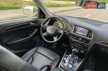 Внедорожник / Кроссовер Audi Q5 2015 в 