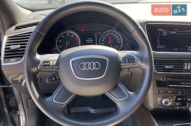 Позашляховик / Кросовер Audi Q5 2015 в 