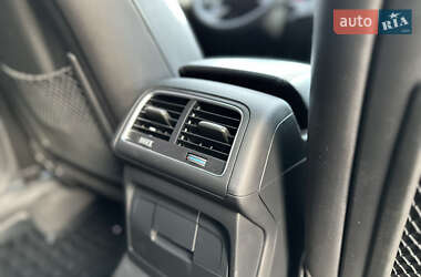 Внедорожник / Кроссовер Audi Q5 2015 в 