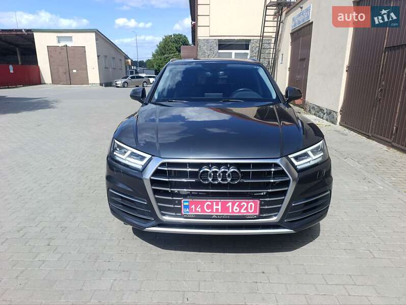 Позашляховик / Кросовер Audi Q5 2017 в Володимирі