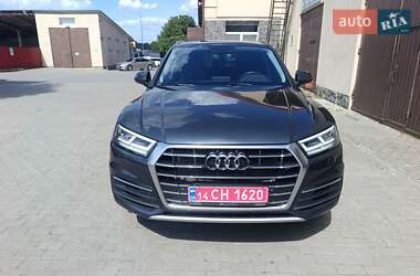 Внедорожник / Кроссовер Audi Q5 2017 в 