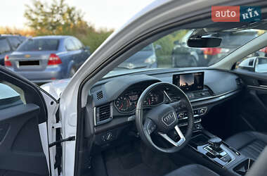 Позашляховик / Кросовер Audi Q5 2023 в 