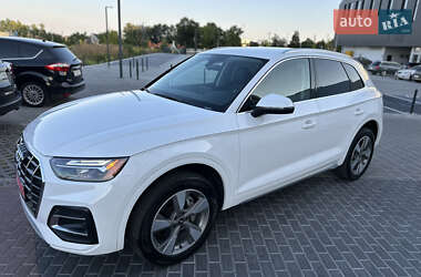 Позашляховик / Кросовер Audi Q5 2023 в 