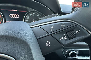 Позашляховик / Кросовер Audi Q5 2023 в 