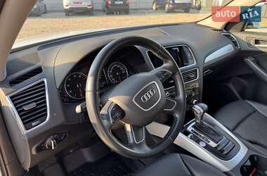 Позашляховик / Кросовер Audi Q5 2015 в 