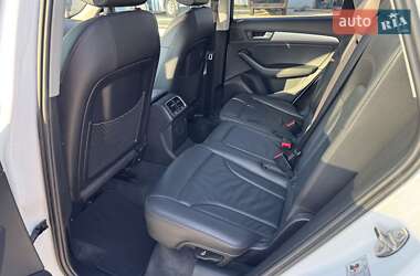 Позашляховик / Кросовер Audi Q5 2015 в 