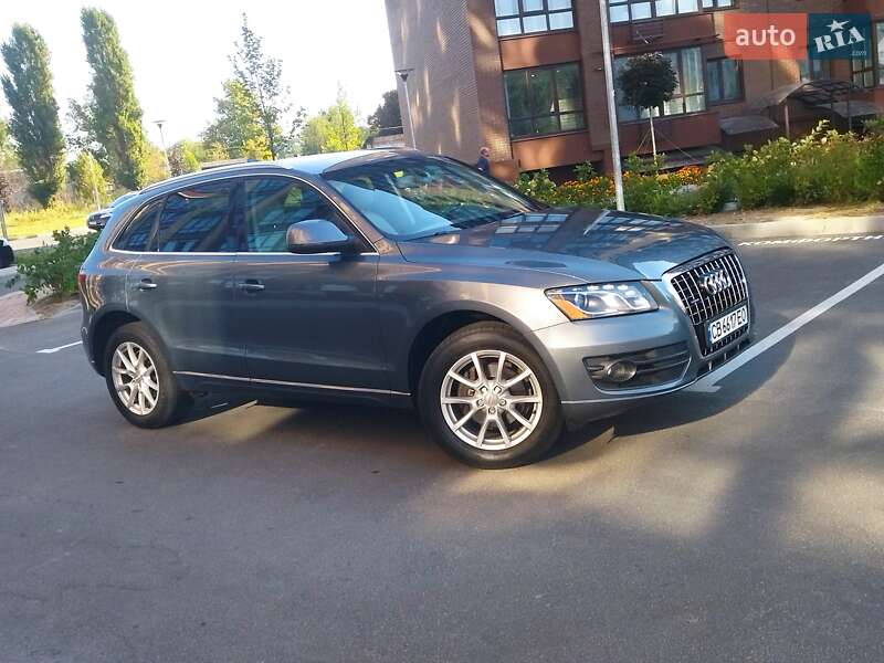 Внедорожник / Кроссовер Audi Q5 2012 в Чернигове