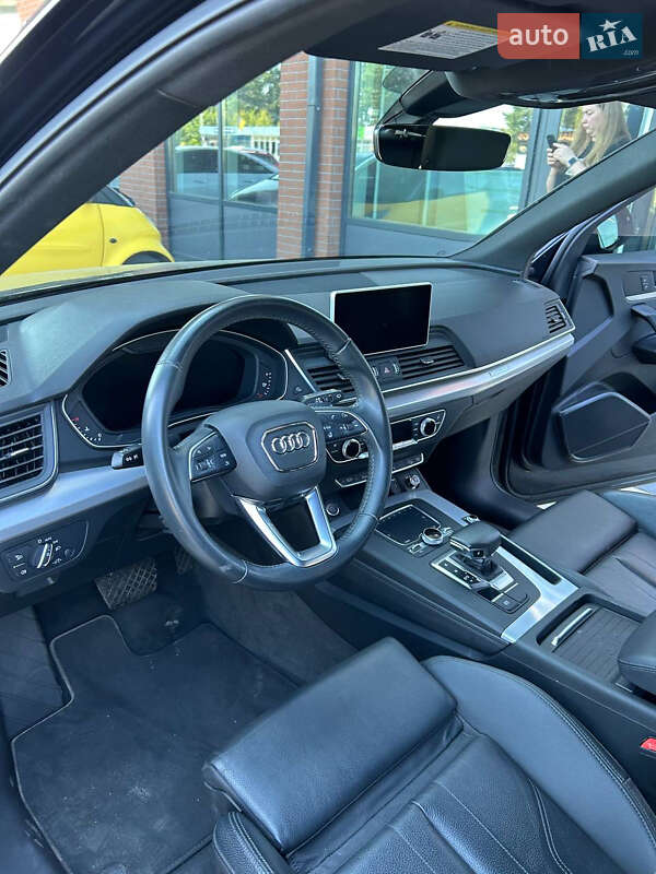Позашляховик / Кросовер Audi Q5 2020 в Києві фото 9 Позашляховик / Кросовер Audi Q5 2020 в Києві