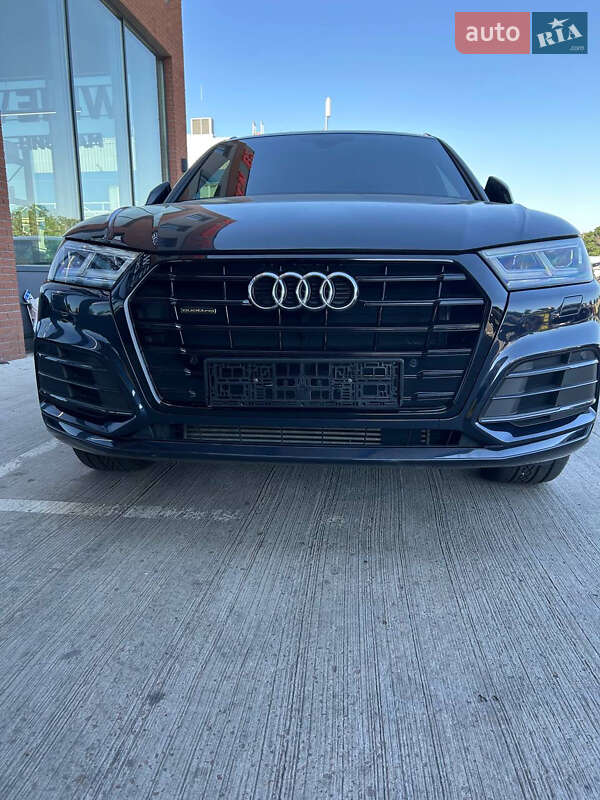 Позашляховик / Кросовер Audi Q5 2020 в Києві фото 17 Позашляховик / Кросовер Audi Q5 2020 в Києві