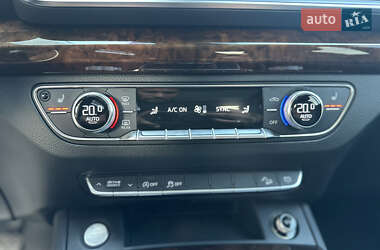 Позашляховик / Кросовер Audi Q5 2018 в 