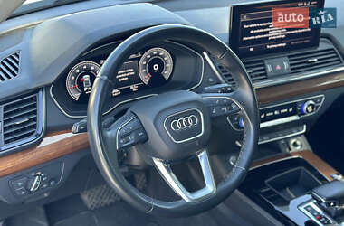 Позашляховик / Кросовер Audi Q5 2022 в 