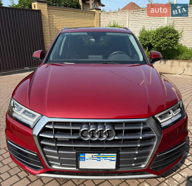 Внедорожник / Кроссовер Audi Q5 2017 в Запорожье