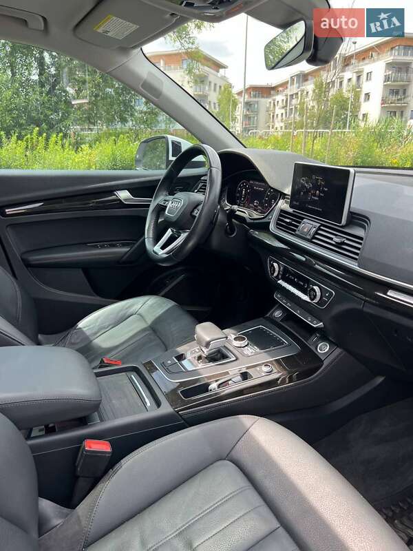 Внедорожник / Кроссовер Audi Q5 2018 в Львове