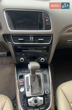 Внедорожник / Кроссовер Audi Q5 2016 в 