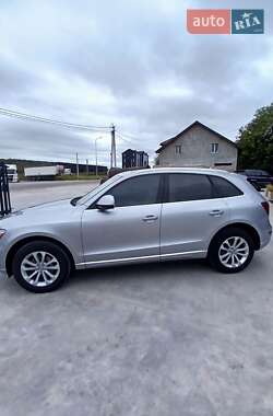Внедорожник / Кроссовер Audi Q5 2016 в 