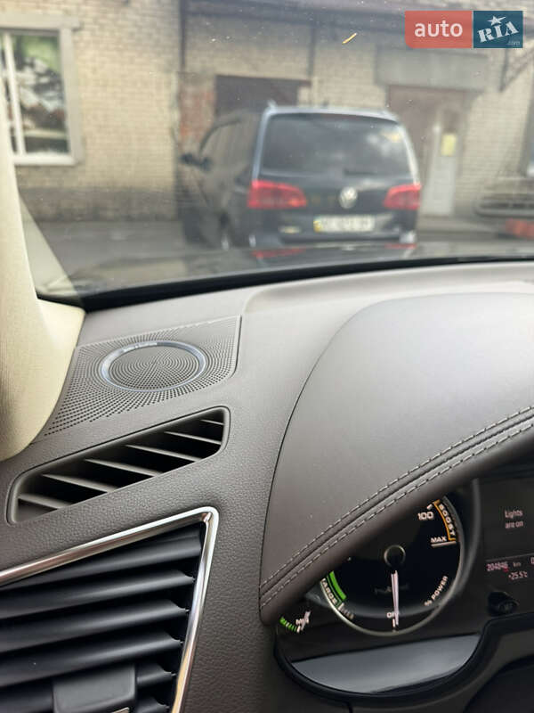 Позашляховик / Кросовер Audi Q5 2013 в Луцьку