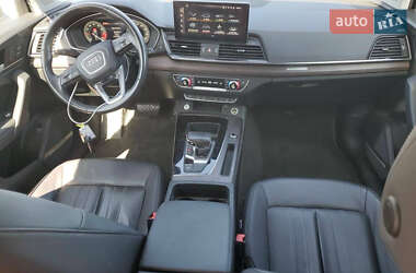 Внедорожник / Кроссовер Audi Q5 2021 в 