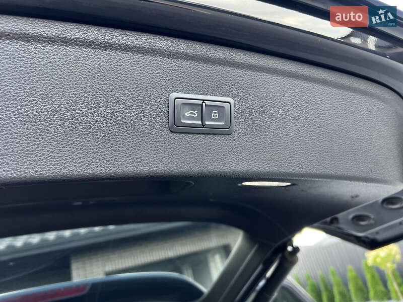 Позашляховик / Кросовер Audi Q5 2018 в Луцьку