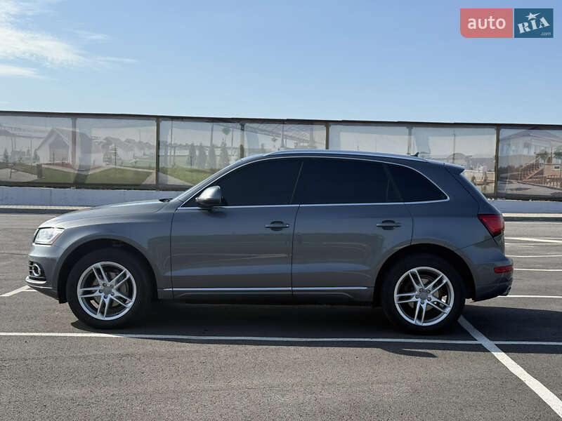 Внедорожник / Кроссовер Audi Q5 2013 в Житомире