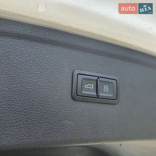 Внедорожник / Кроссовер Audi Q5 2017 в Луцке