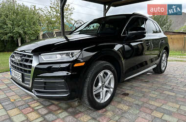 Внедорожник / Кроссовер Audi Q5 2019 в 