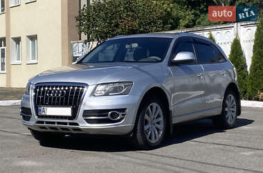 Внедорожник / Кроссовер Audi Q5 2009 в 