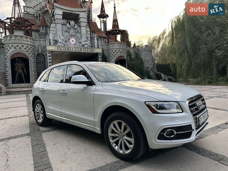 Позашляховик / Кросовер Audi Q5 2016 в Києві