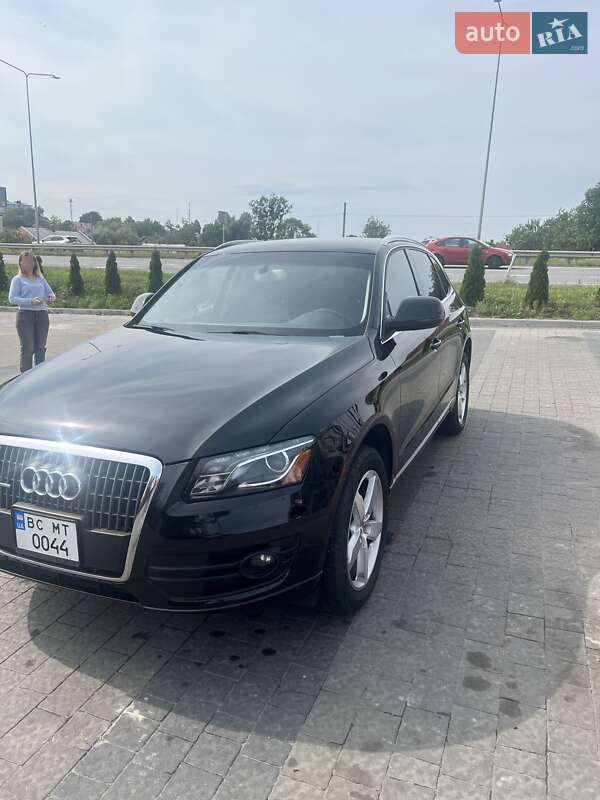 Внедорожник / Кроссовер Audi Q5 2011 в Львове