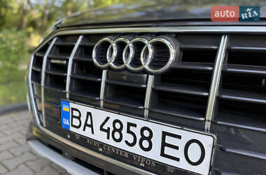 Внедорожник / Кроссовер Audi Q5 2020 в 