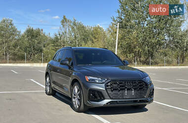 Внедорожник / Кроссовер Audi Q5 2024 в 