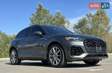 Внедорожник / Кроссовер Audi Q5 2024 в 