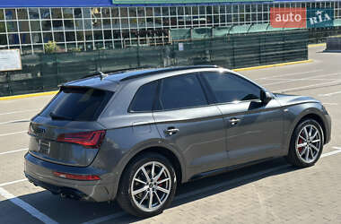 Внедорожник / Кроссовер Audi Q5 2024 в 