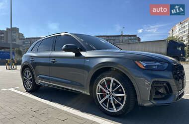 Внедорожник / Кроссовер Audi Q5 2024 в 