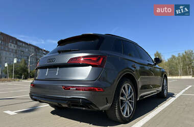 Внедорожник / Кроссовер Audi Q5 2024 в 