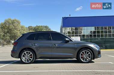 Внедорожник / Кроссовер Audi Q5 2024 в 