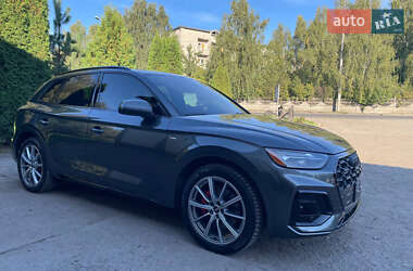 Внедорожник / Кроссовер Audi Q5 2024 в 