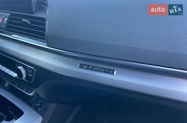 Внедорожник / Кроссовер Audi Q5 2024 в 