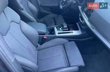 Внедорожник / Кроссовер Audi Q5 2024 в 
