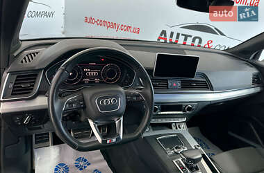 Внедорожник / Кроссовер Audi Q5 2018 в 